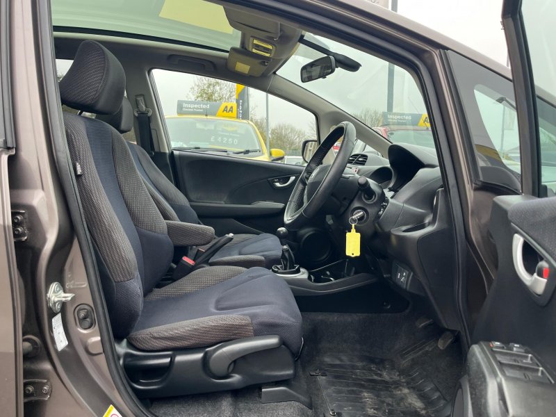 HONDA JAZZ
