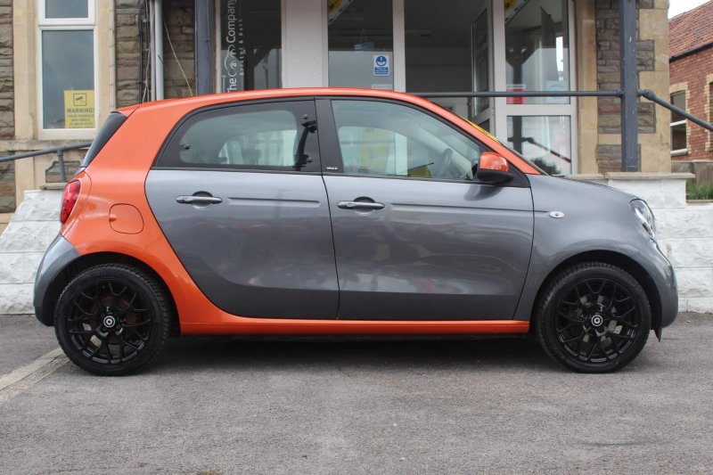 SMART FORFOUR