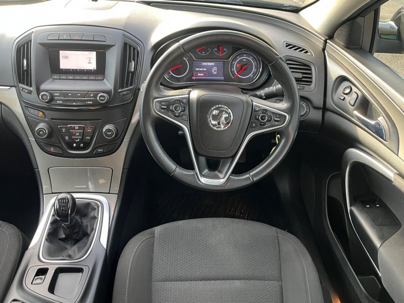 VAUXHALL INSIGNIA