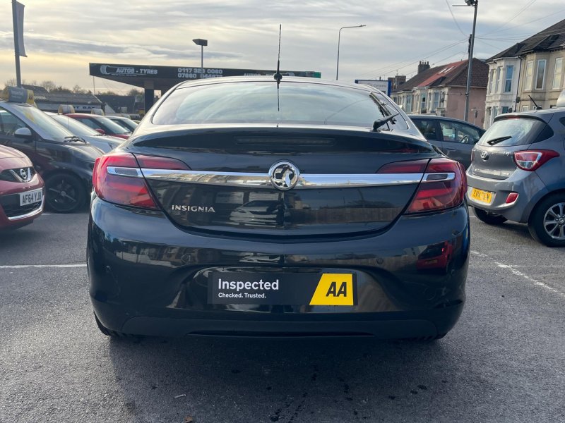 VAUXHALL INSIGNIA