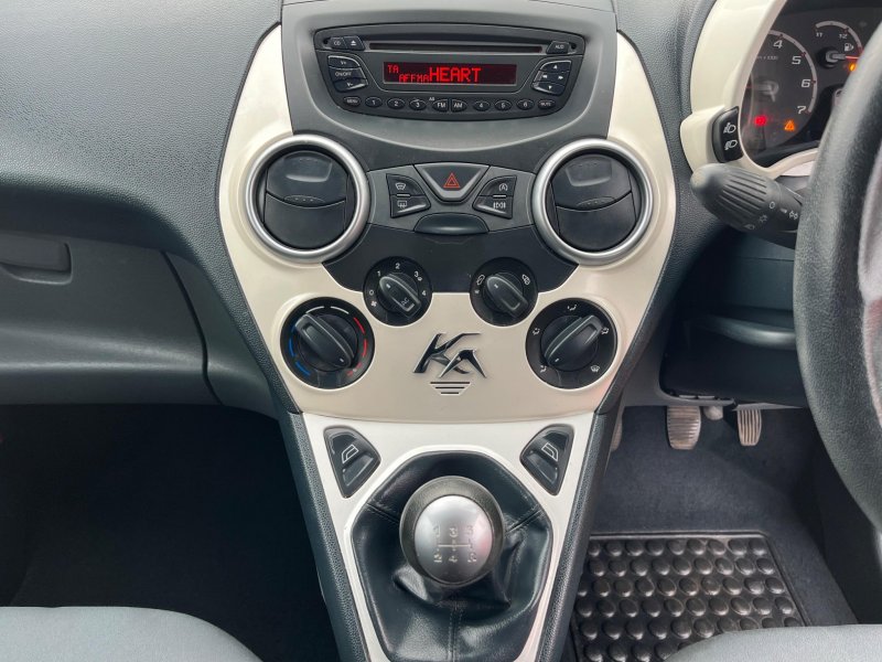 FORD KA