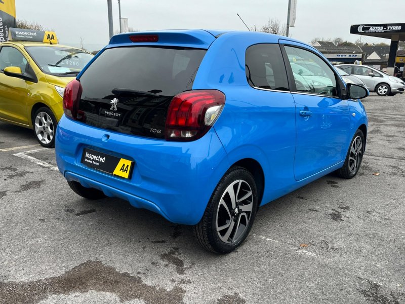 PEUGEOT 108
