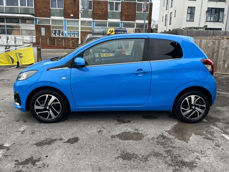 PEUGEOT 108