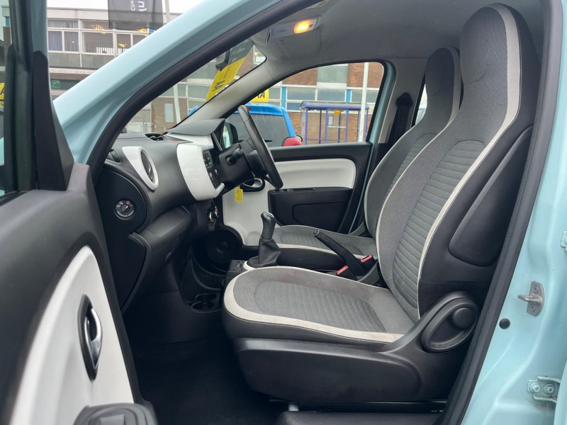 RENAULT TWINGO