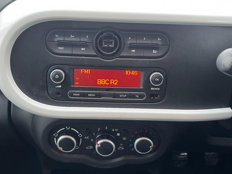 RENAULT TWINGO
