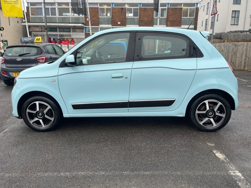 RENAULT TWINGO