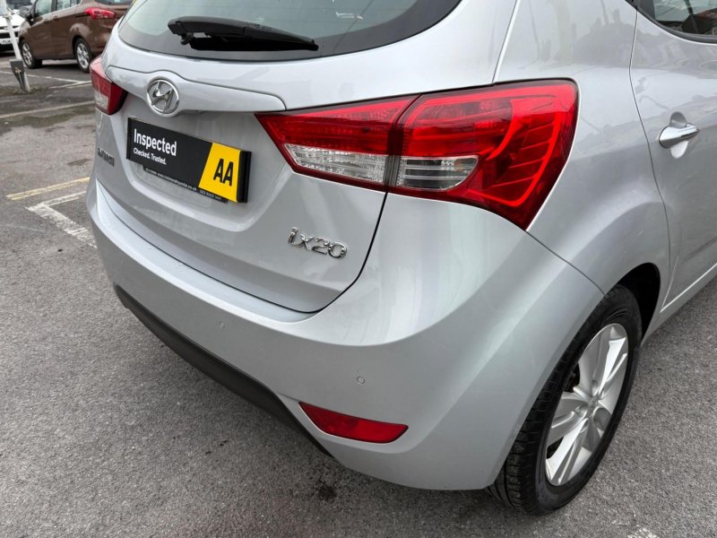 HYUNDAI IX20