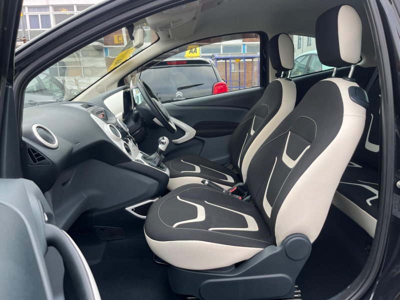 FORD KA