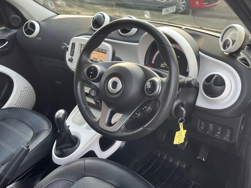 SMART FORFOUR