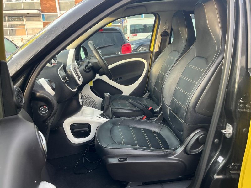 SMART FORFOUR