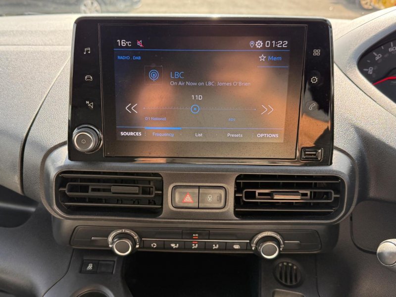 PEUGEOT PARTNER