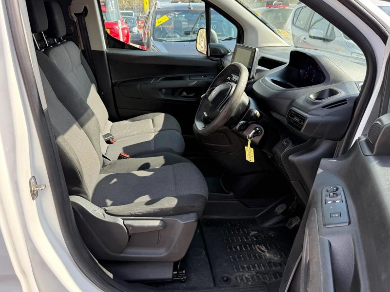 PEUGEOT PARTNER
