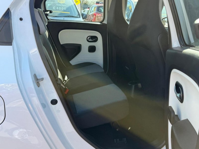 RENAULT TWINGO