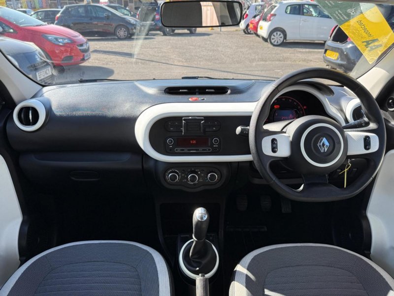 RENAULT TWINGO