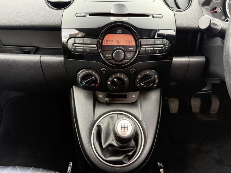 MAZDA MAZDA2