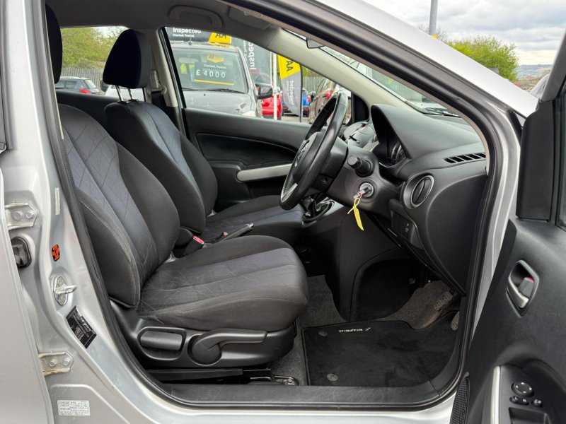 MAZDA MAZDA2