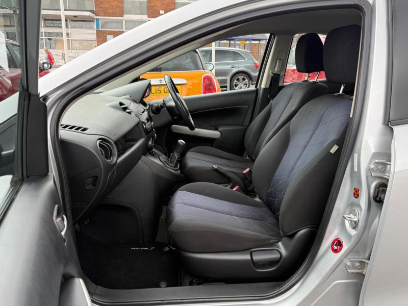 MAZDA MAZDA2