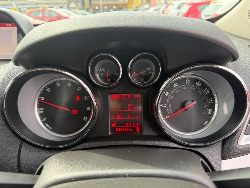 VAUXHALL MOKKA