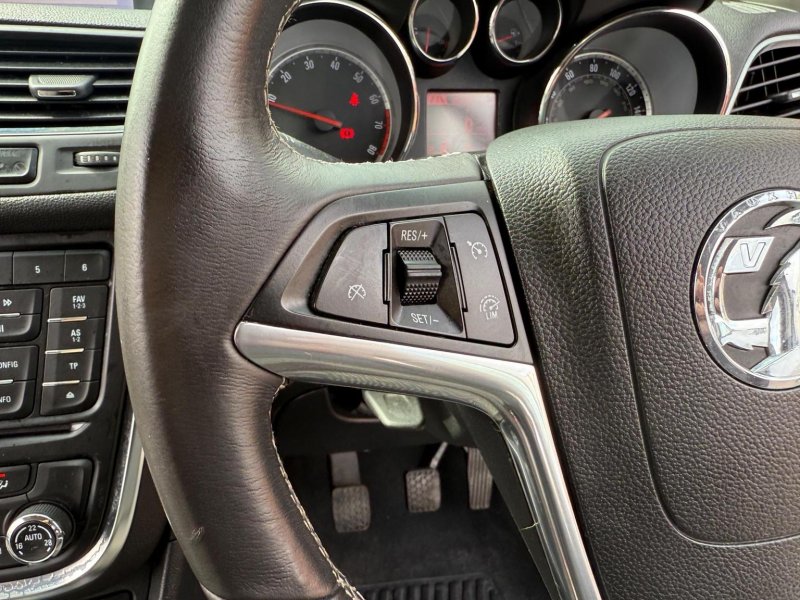 VAUXHALL MOKKA