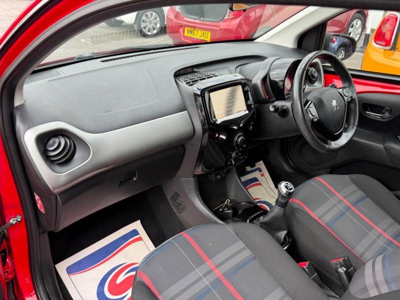 PEUGEOT 108