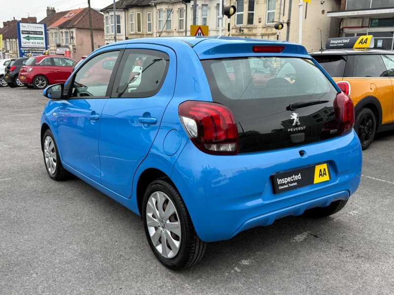 PEUGEOT 108