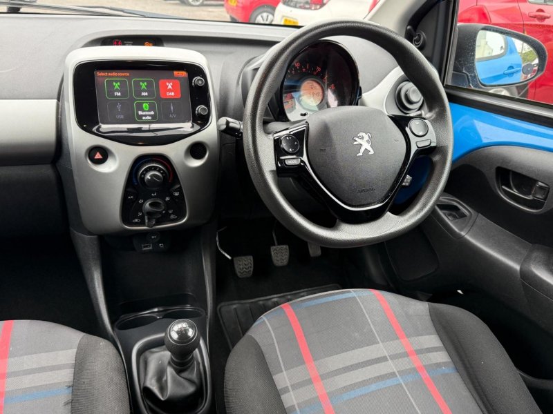 PEUGEOT 108