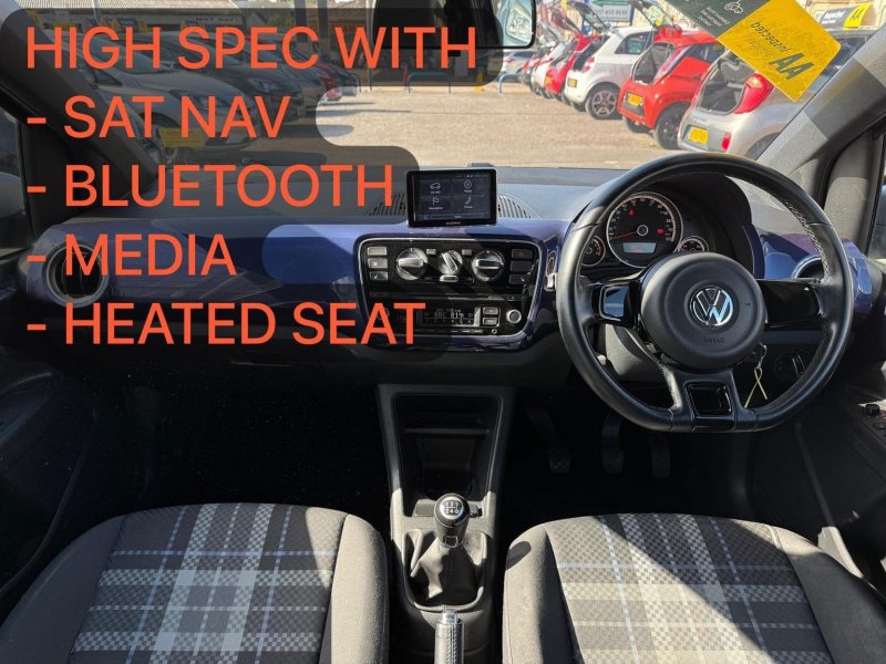 VOLKSWAGEN UP