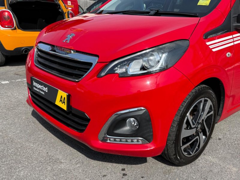 PEUGEOT 108