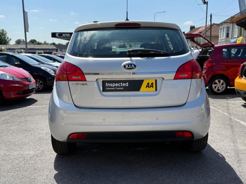 KIA VENGA