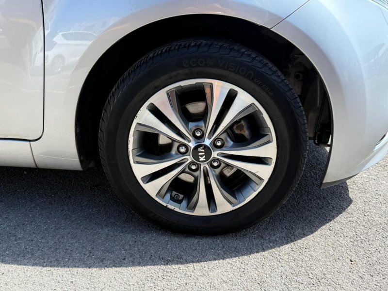 KIA VENGA