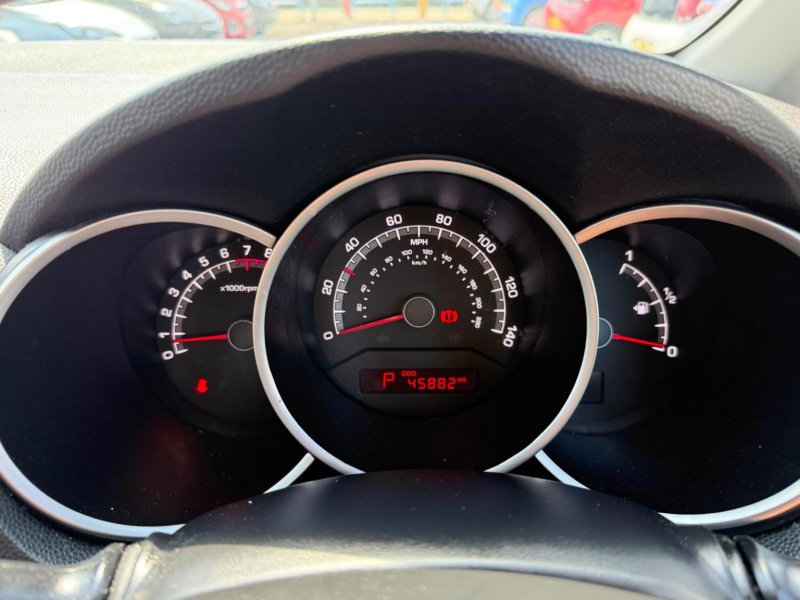 KIA VENGA
