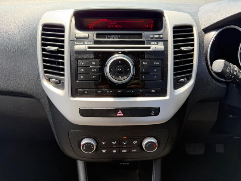 KIA VENGA