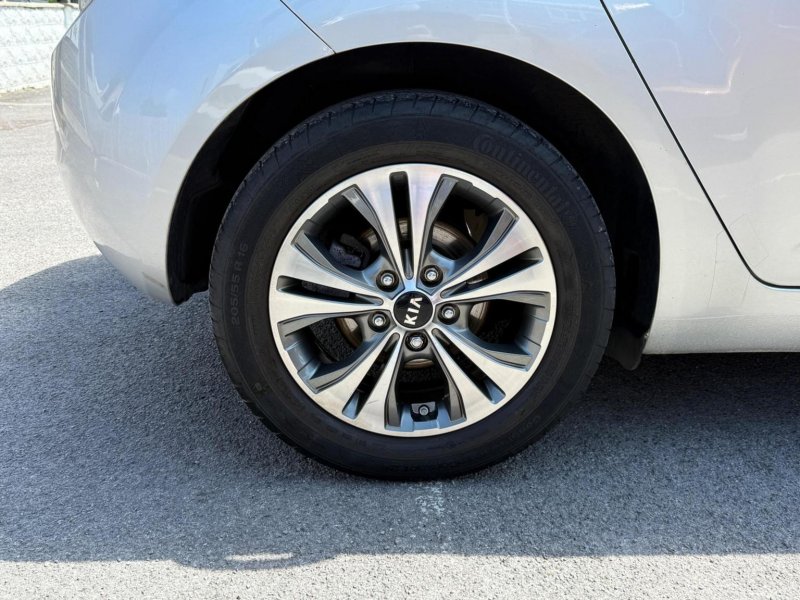 KIA VENGA
