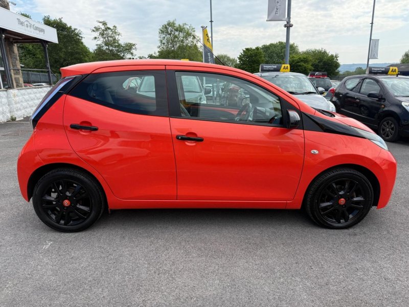 TOYOTA AYGO