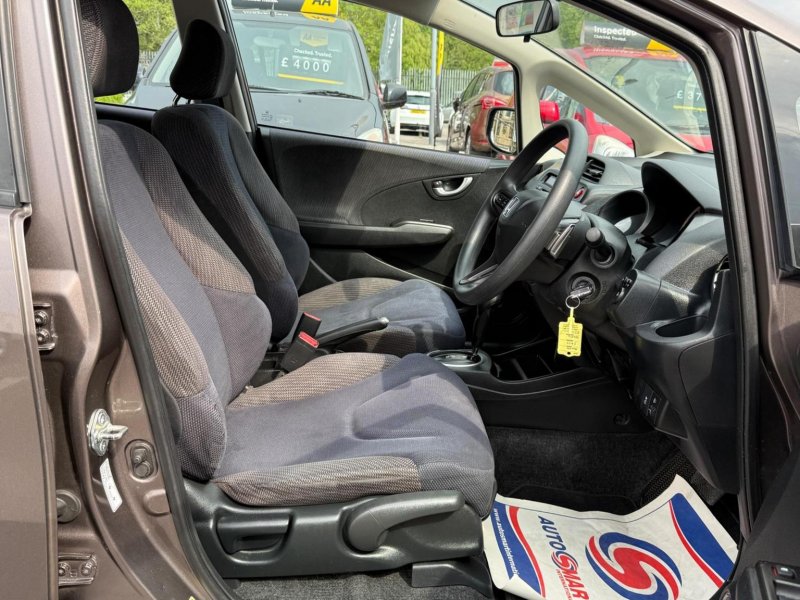 HONDA JAZZ