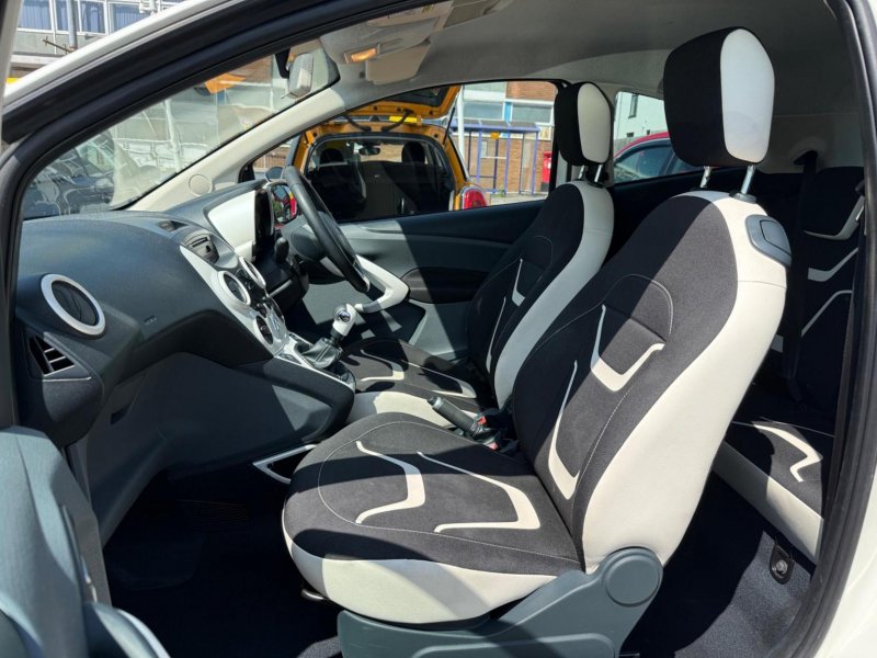 FORD KA